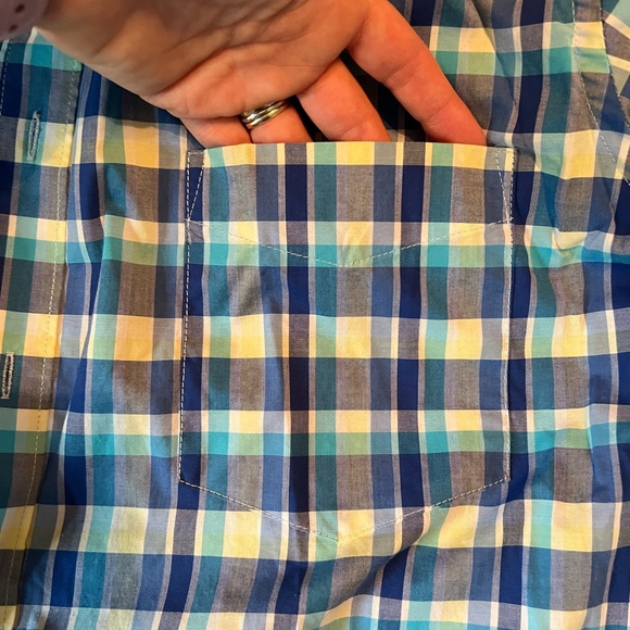 Button down top - Picture 4 of 7